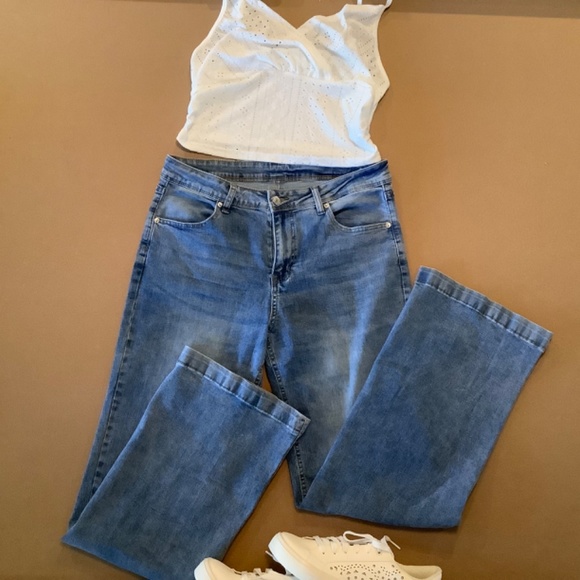 Wide leg jeans - Picture 12 of 13